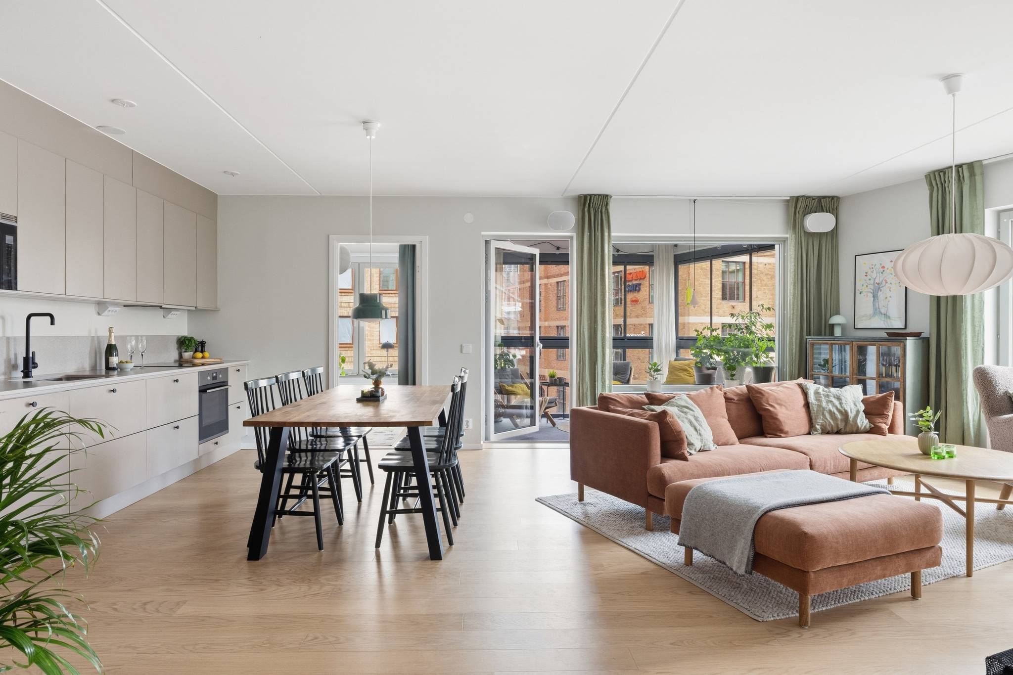 4 rum lägenhet på Max Sievertsgatan 6B Sundbyberg Centrum, Sundbybergs kommun - bild 1