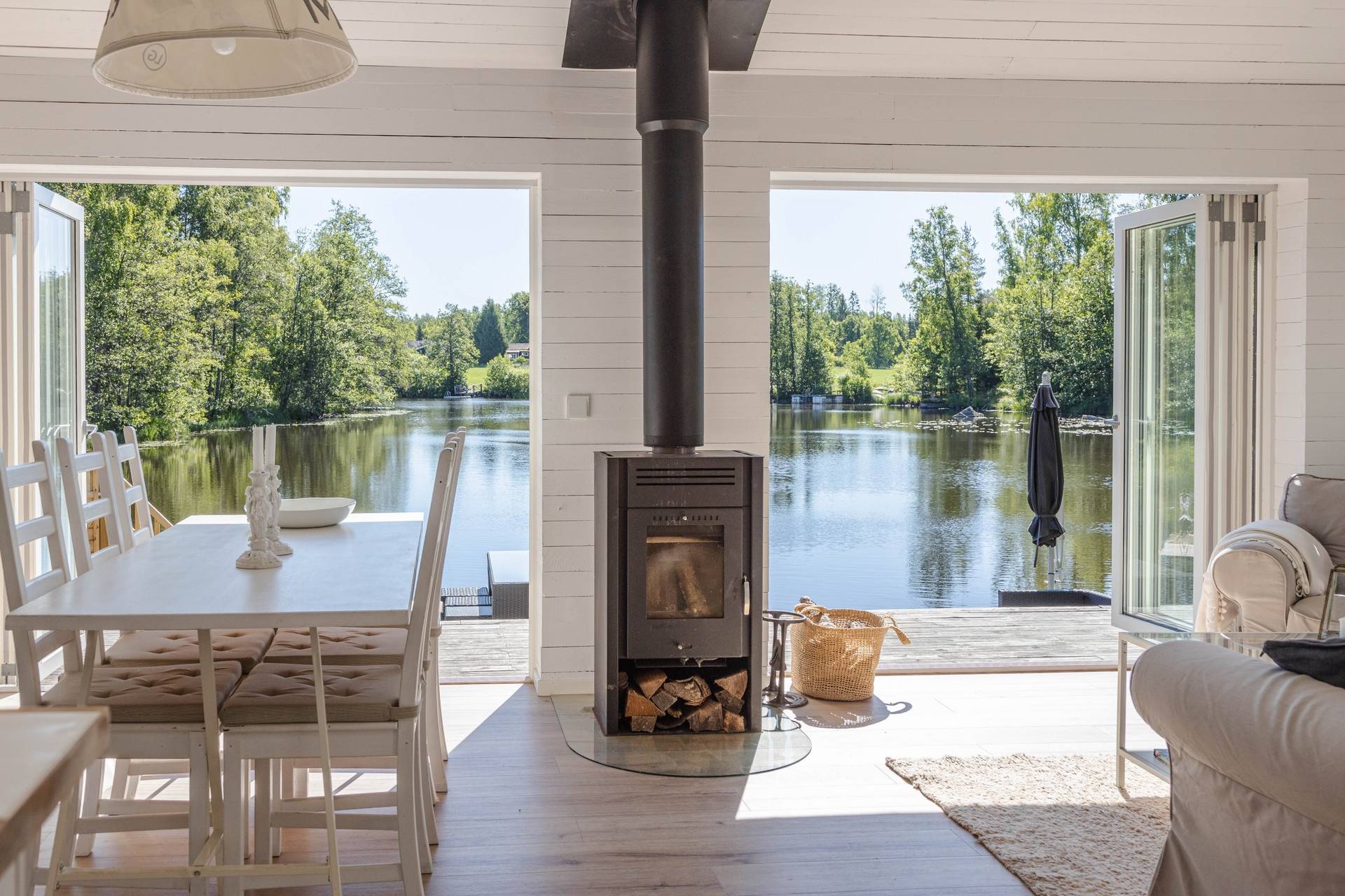 3 rum vinterbonat fritidshus på Hammarleden 94 Hallstahammar, Hallstahammars kommun - bild 1