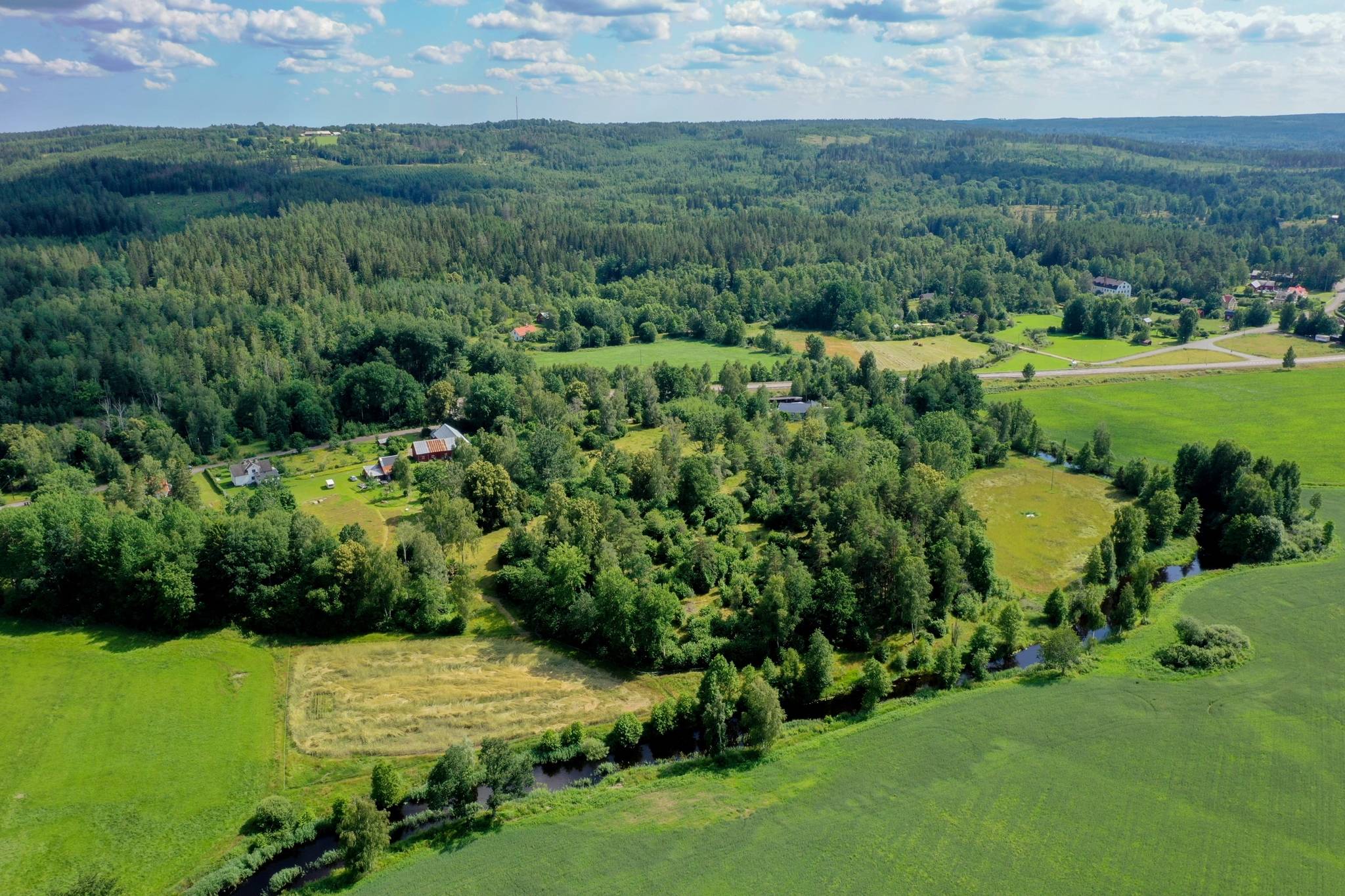 4 rum Gård med jordbruk på Venskögle 6 Virserum Hultsfreds kommun - bild 46