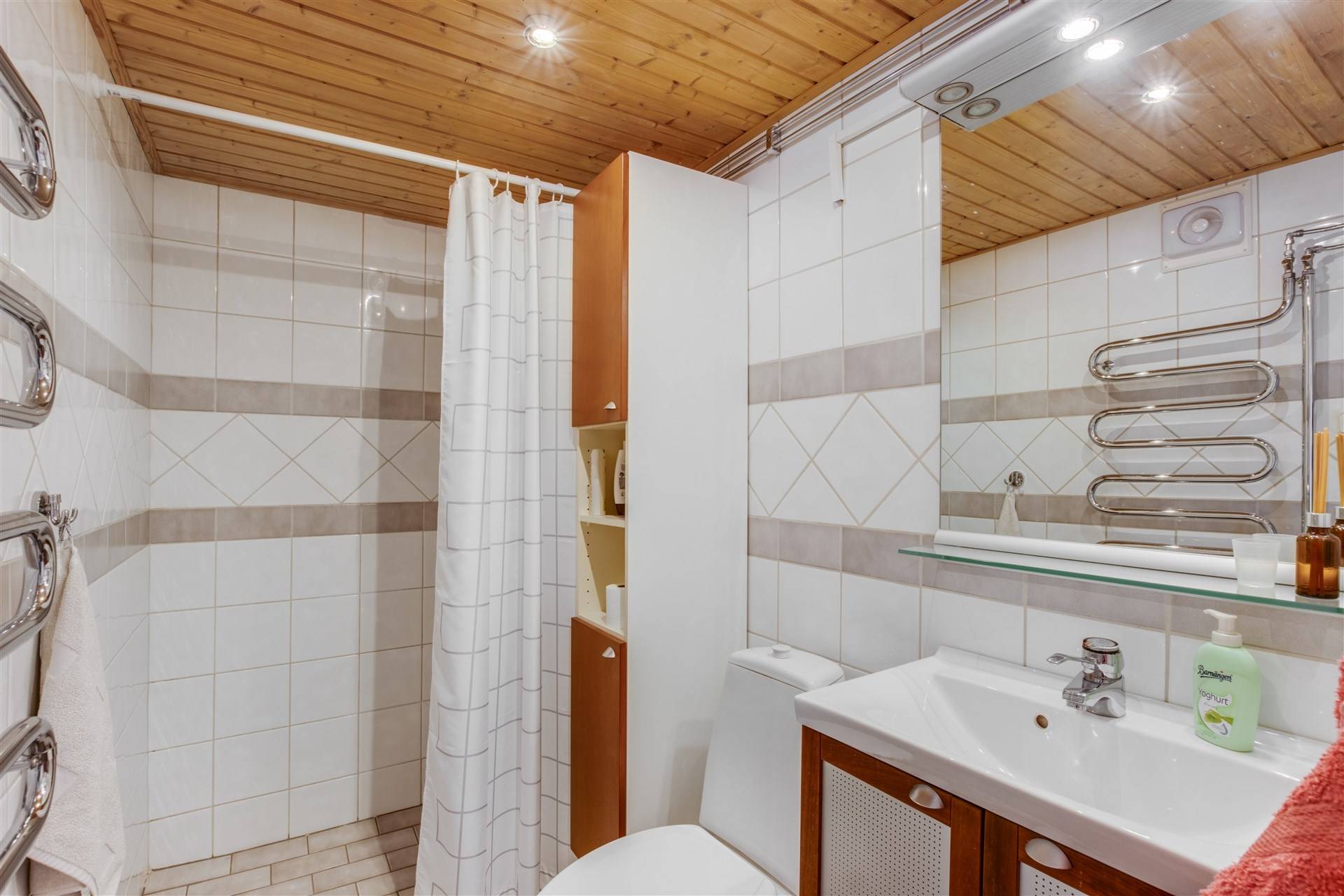 7 rum Villa på Vetlandavägen 34 Holsbybrunn Vetlanda kommun - bild 32