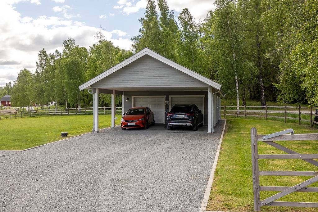 8 rum Gård utan jordbruk på Biskops-Arnövägen 6 Håbo kommun - bild 28