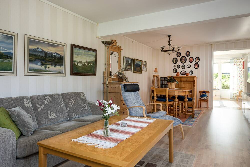 5 rum Parhus på Åkerbärsvägen 29 Östra Odensala Östersunds kommun - bild 8