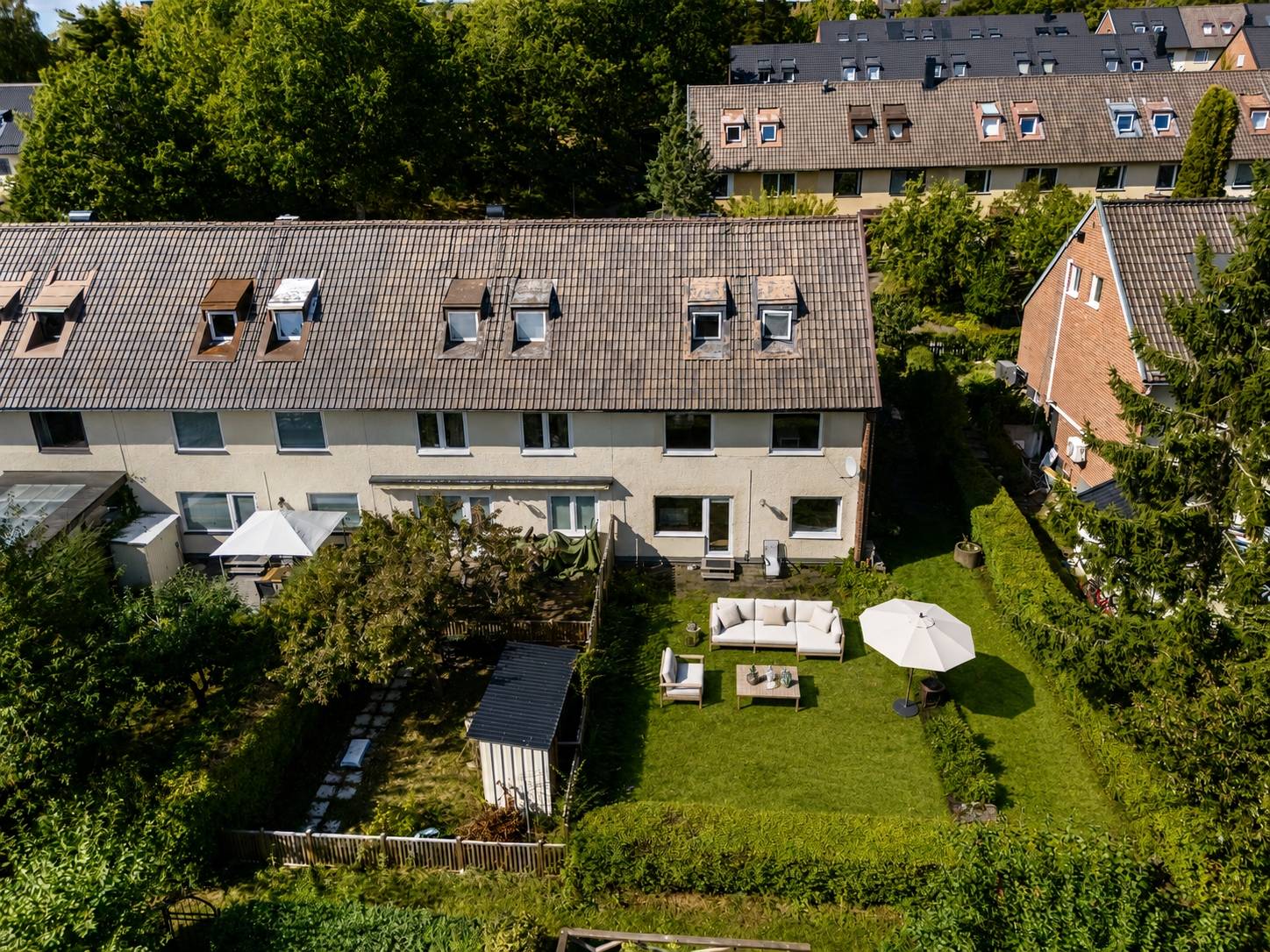 6 rum radhus på Bredängsvägen 91 Bredäng - Mälarhöjden, Stockholms kommun - bild 1