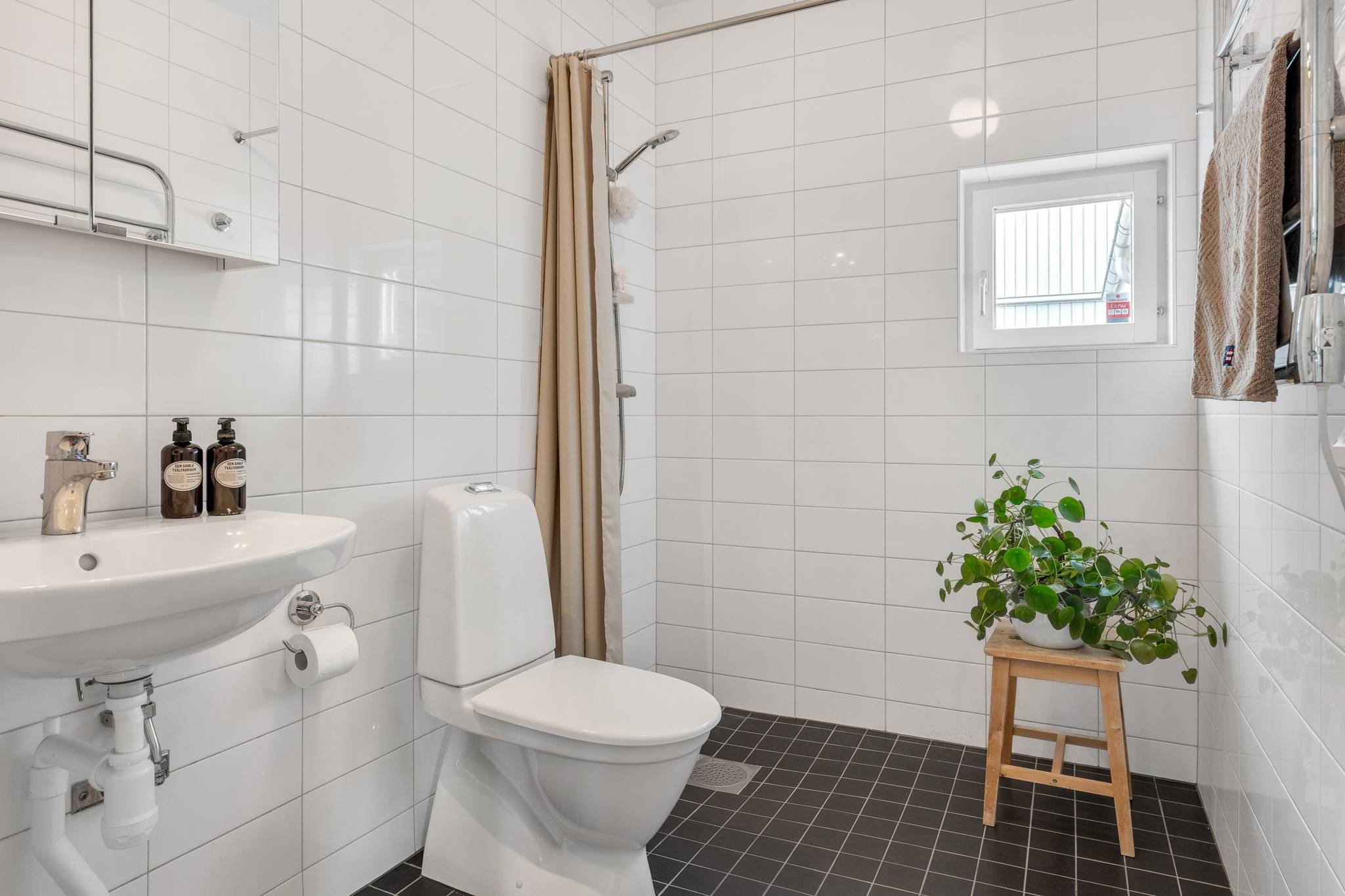 5 rum Villa på Timotejvägen 15 Lövstalöt Uppsala kommun - bild 25