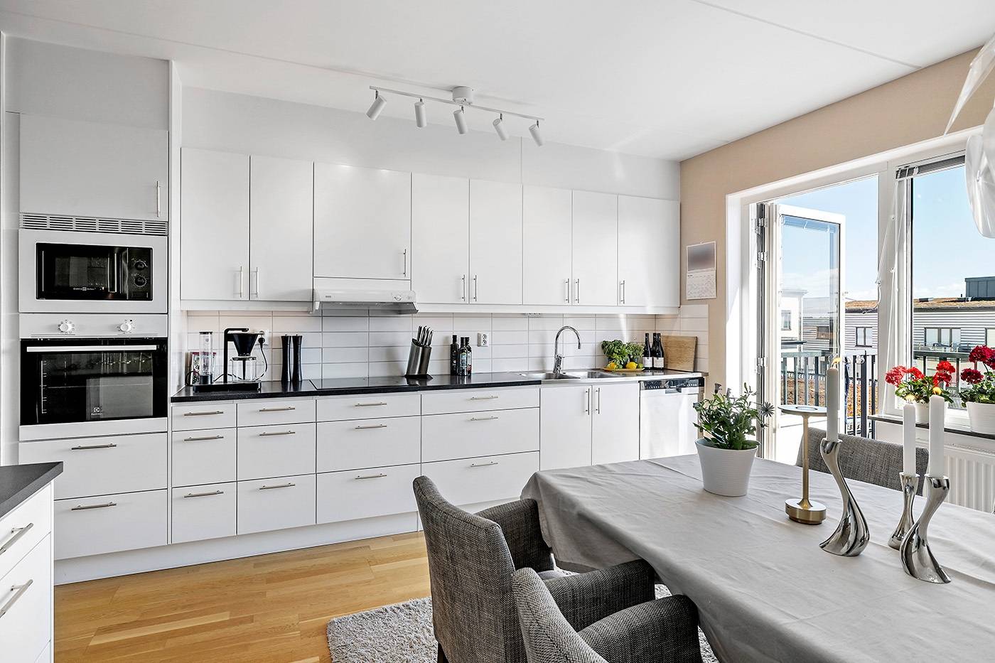 4 rum Lägenhet på Barkarbyvägen 66, våning 6 av 6 Barkarbystaden Järfälla kommun - bild 3