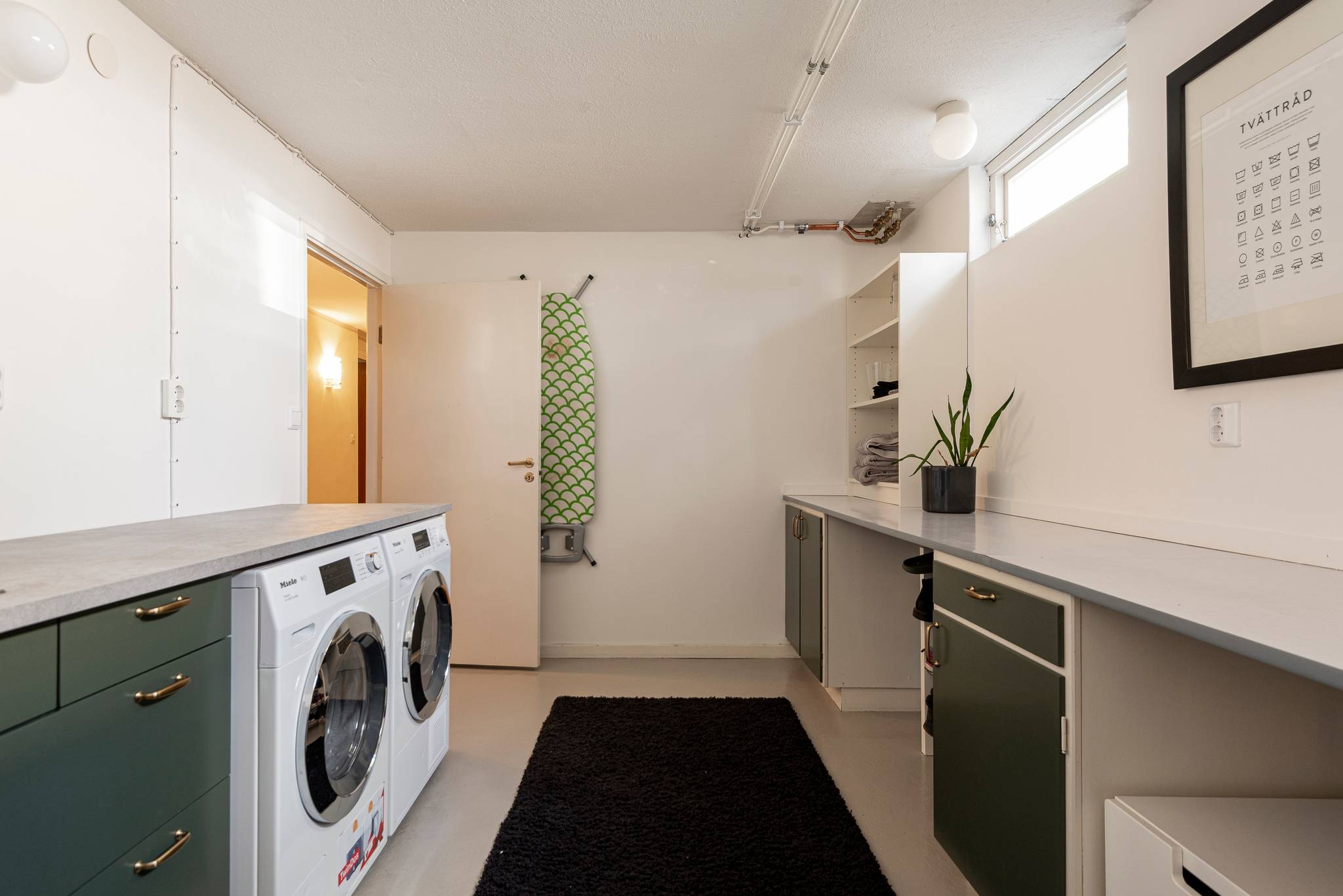 7 rum Villa på Höjdhoppargatan 12 Rönnby Västerås kommun - bild 30