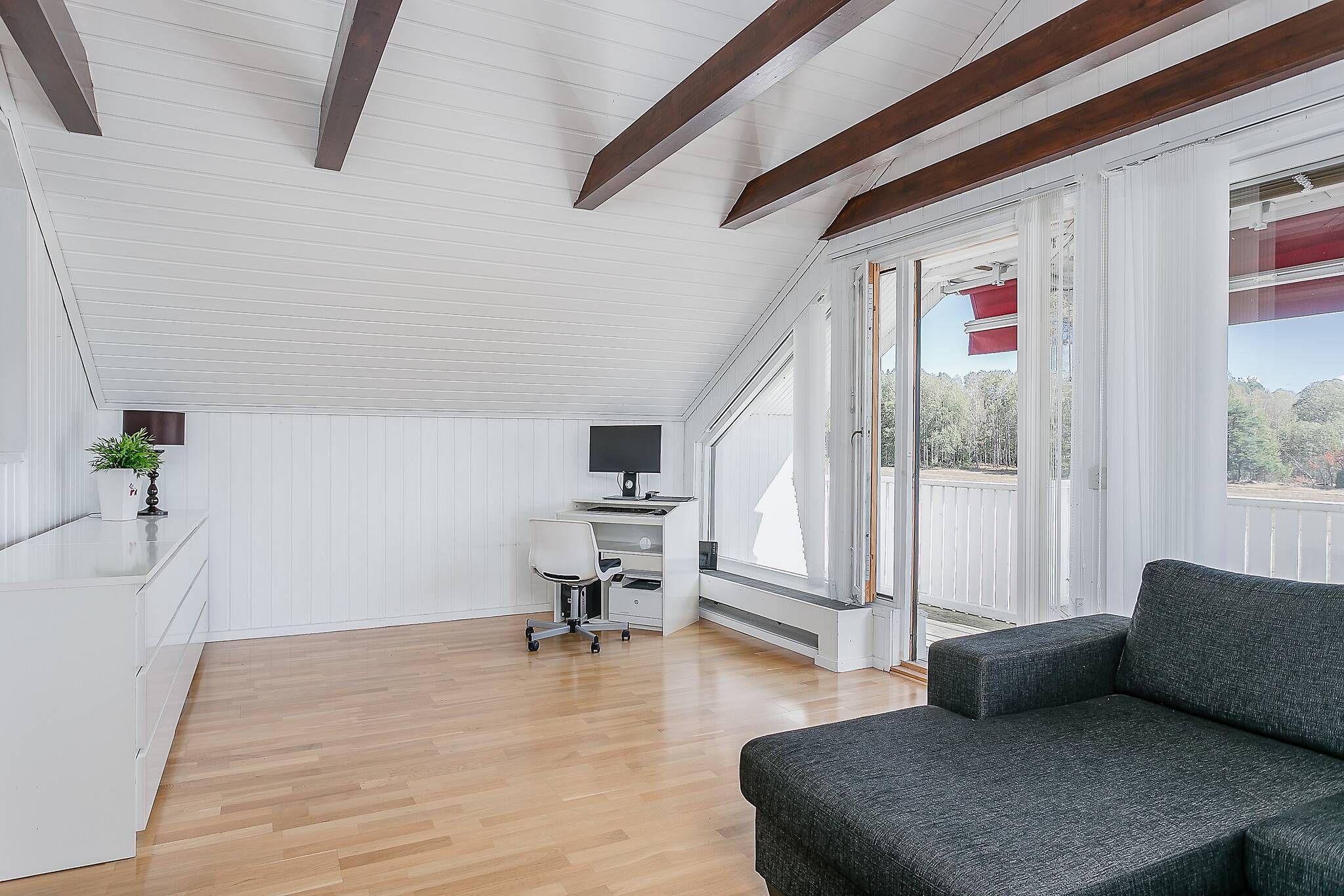 8 rum Villa på Tynäsvägen 34 och 36 Västra Tye Hammarö kommun - bild 43
