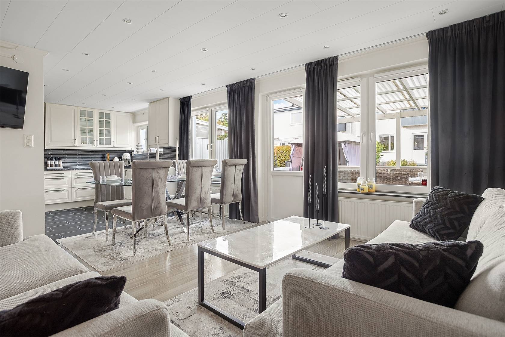 6 rum Radhus på Dalkärrsleden 54 Vällingby - Nälsta Stockholms kommun - bild 2