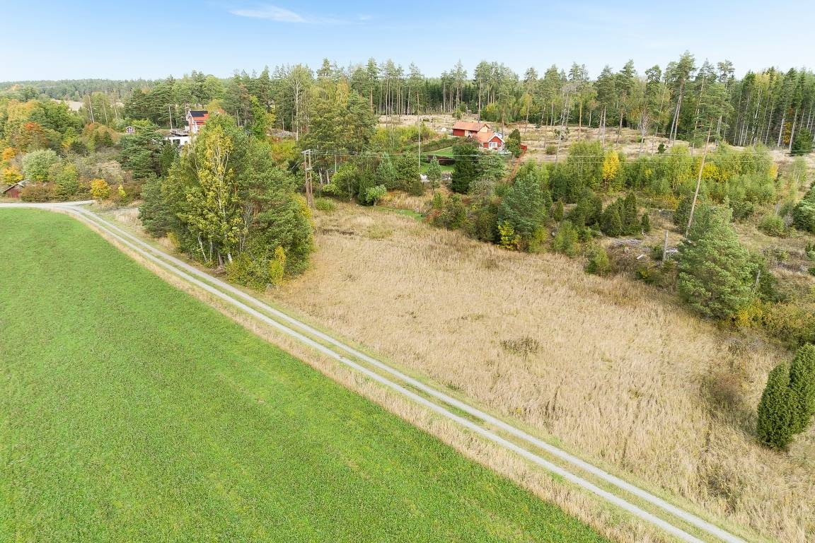Tomt på Vallby Dräggesta *Byggklar tomt* Enköping Enköpings kommun - bild 4