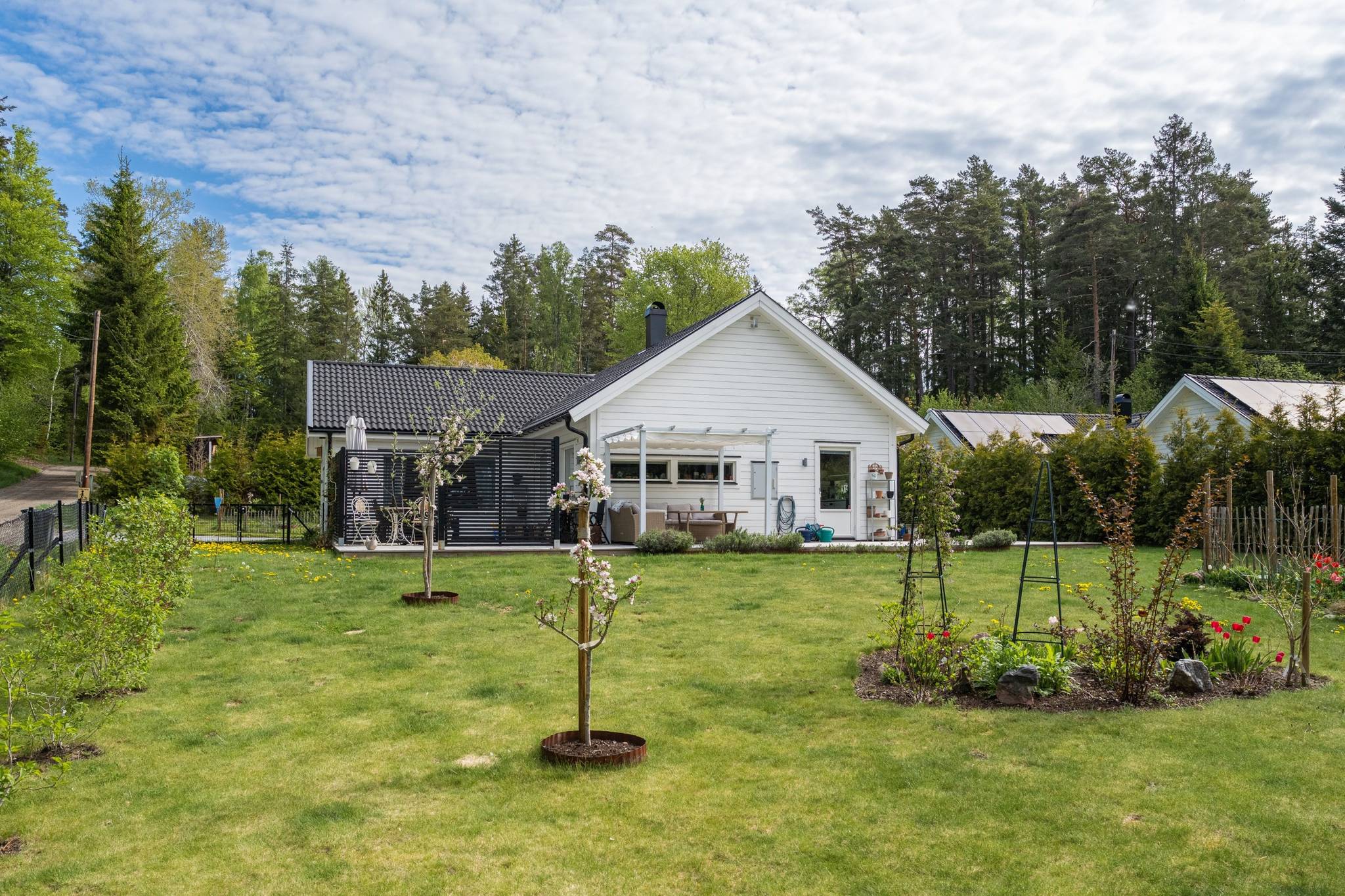 5 rum villa på Fristavägen 8B Mölnbo, Södertälje kommun - bild 1