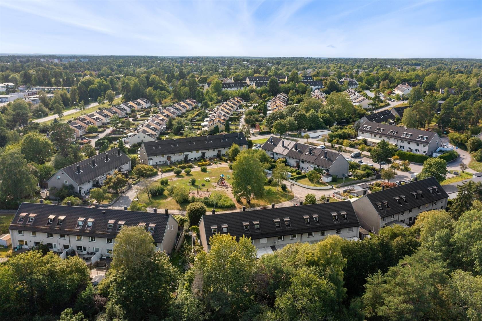 5 rum Radhus på Basgränd 60 Vällingby - Kälvesta Stockholms kommun - bild 5