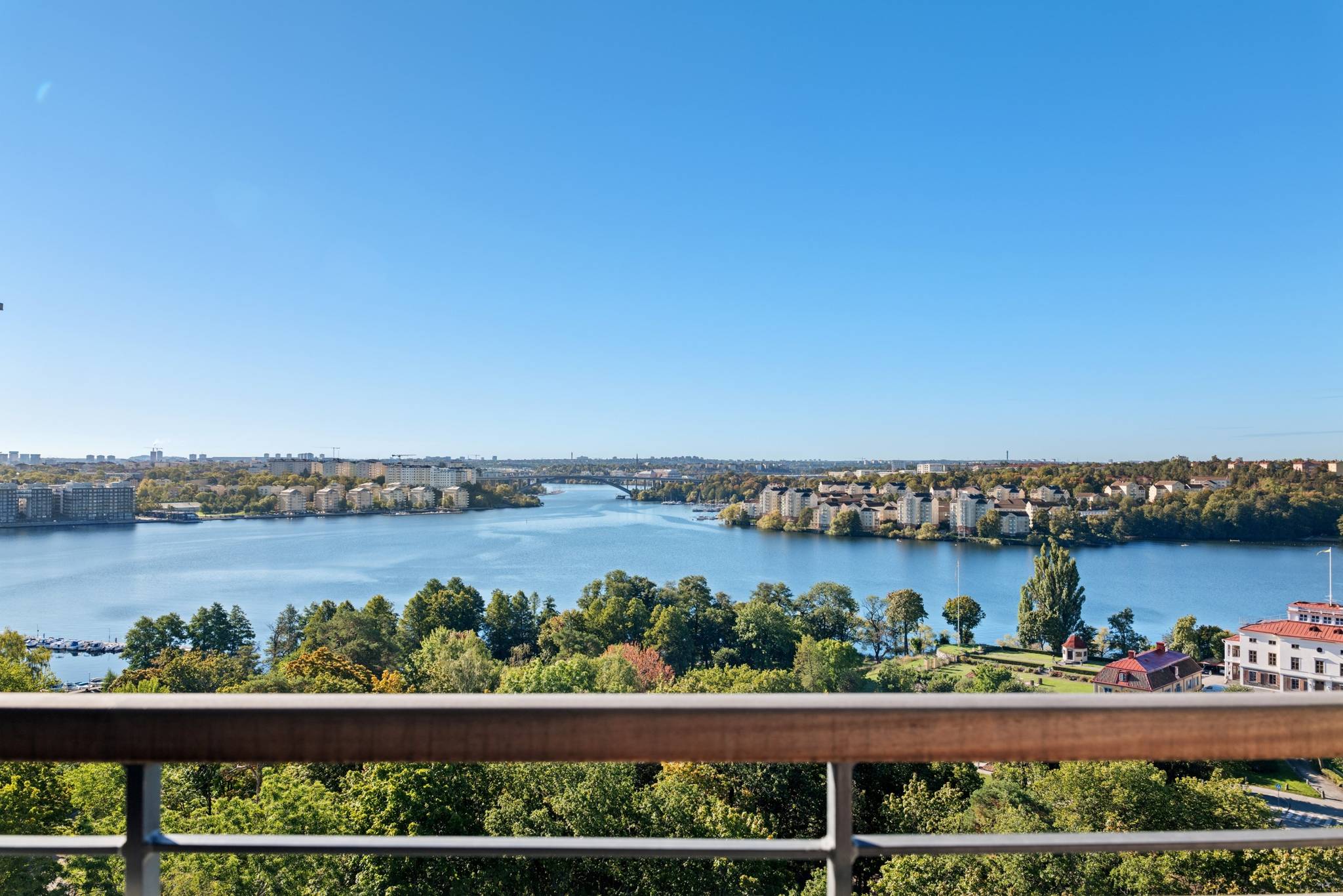 4 rum Lägenhet på Wiboms väg 10 Västra Skogen Solna kommun - bild 2