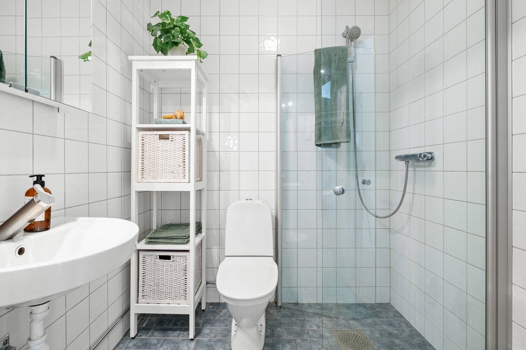 5 rum Radhus på Södra Atriumvägen 31 Kvisslingby Österåkers kommun - bild 15