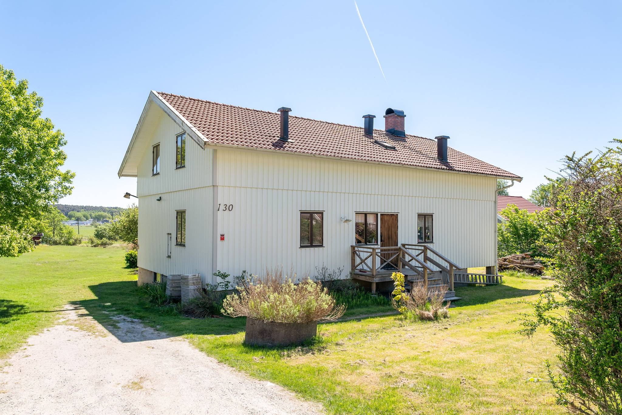 7 rum gård/skog på Kareby kyrkväg 130 Kareby, Kungälvs kommun - bild 1