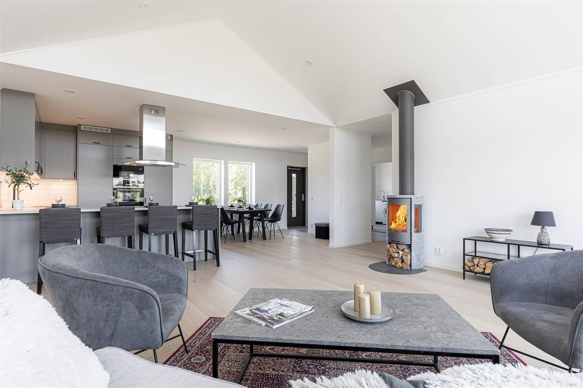 4 rum Villa på Ängesta 14B Västerås kommun - bild 2