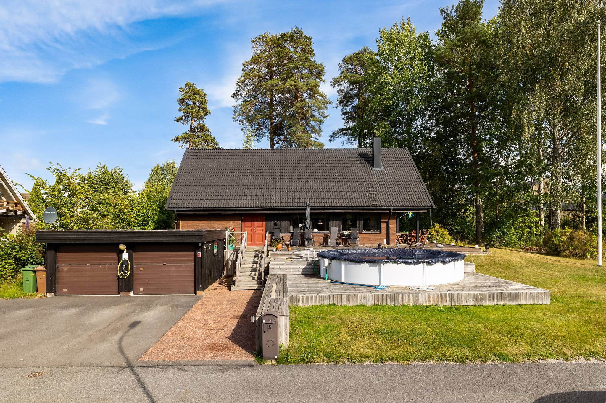 7 rum villa på Enebovägen 15 Hovsta, Örebro kommun - bild 1
