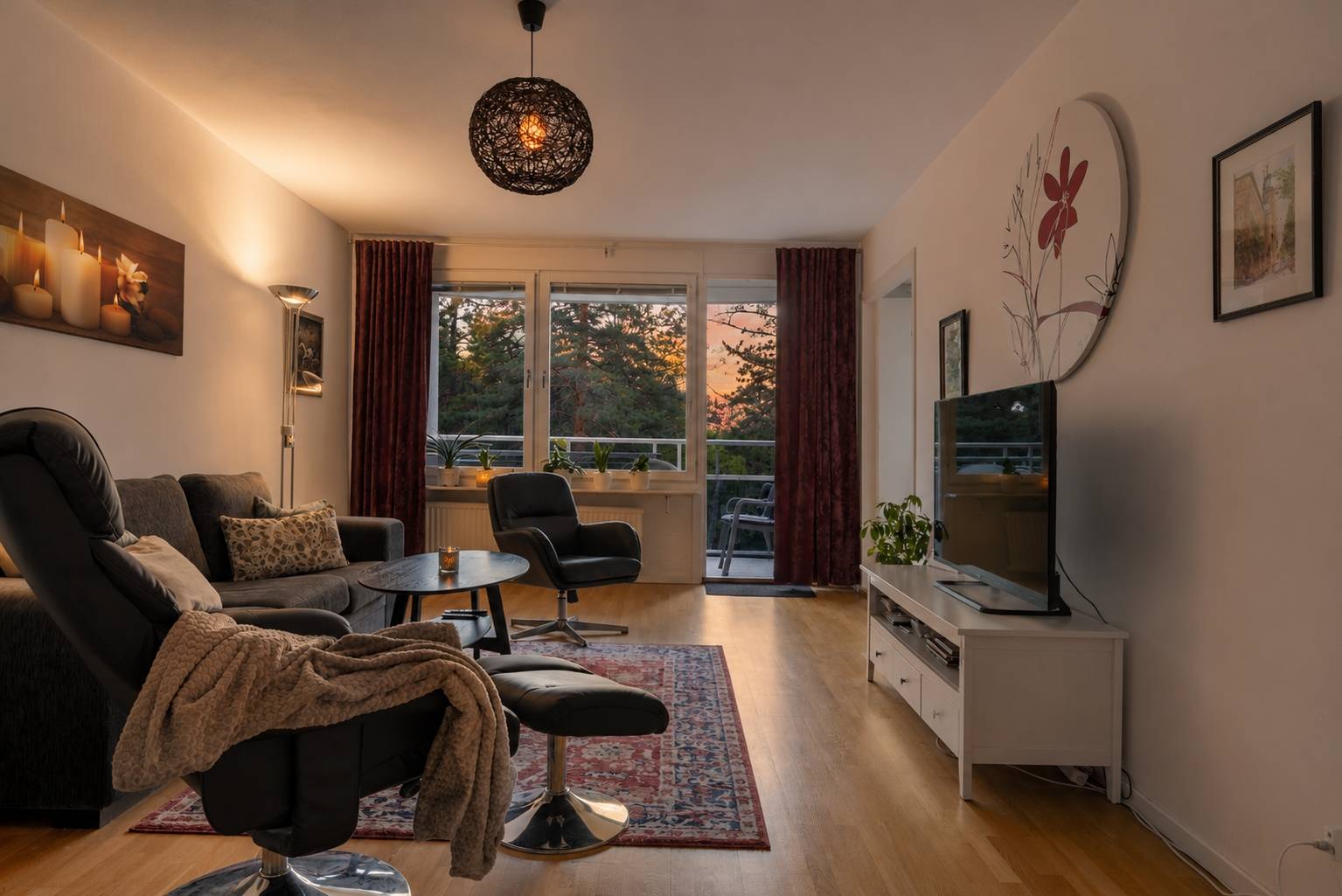 3 rum Lägenhet på Myggdalsvägen 122 Centrala Tyresö Tyresö kommun - bild 2