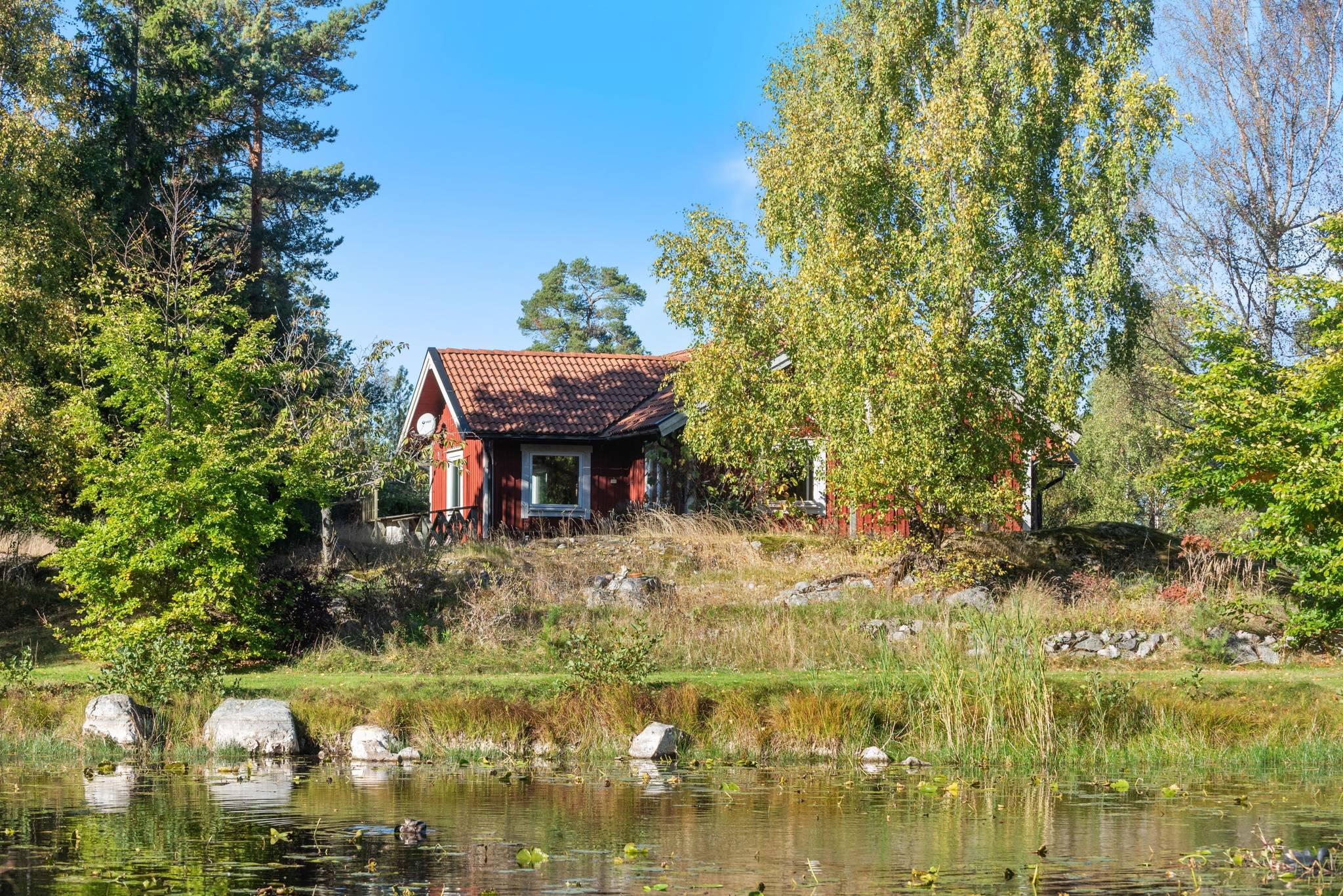 villa på Runmarö Södersunda 220 och Runmarö Södersunda 216 Runmarö, Värmdö kommun - bild 1