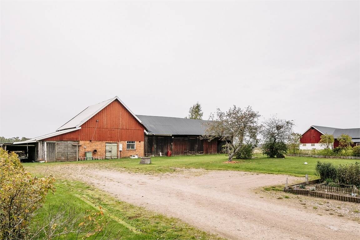 4 rum Gård/skog på Hallum Fridhem Varola Skövde kommun - bild 5
