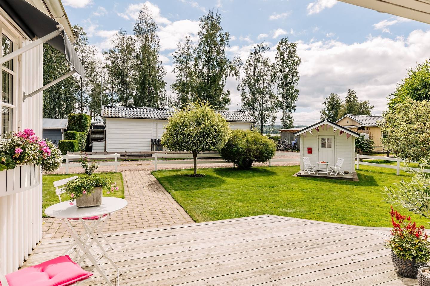 2 rum Fritidshus på Häggstigen 3 Svebråta - Vid Mullsjön Hjo kommun - bild 2