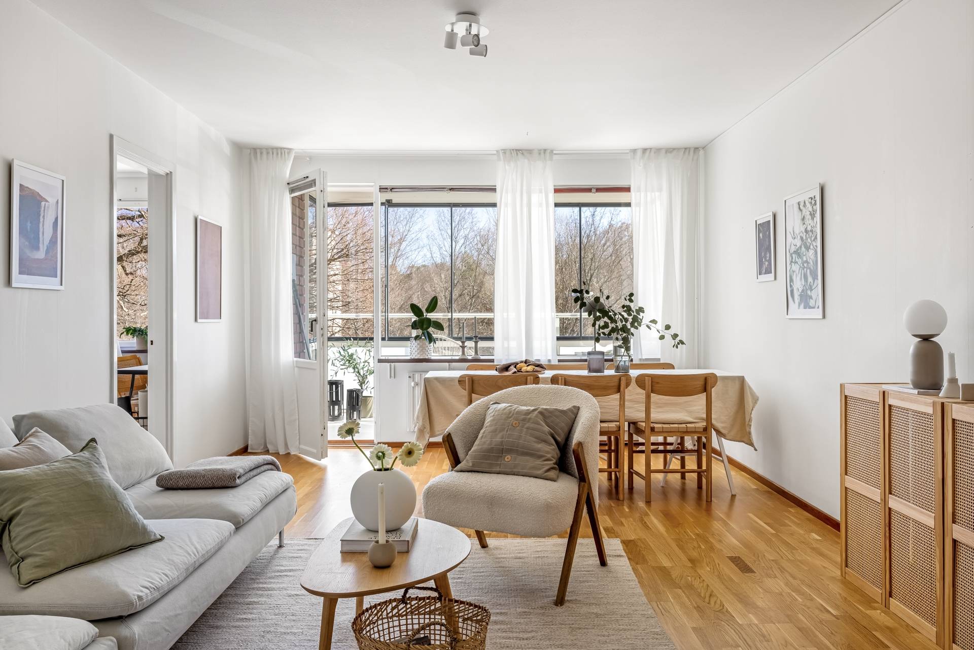 4 rum Lägenhet på Krysshammarvägen 10 Huvudsta/Västra skogen Solna kommun - bild 4