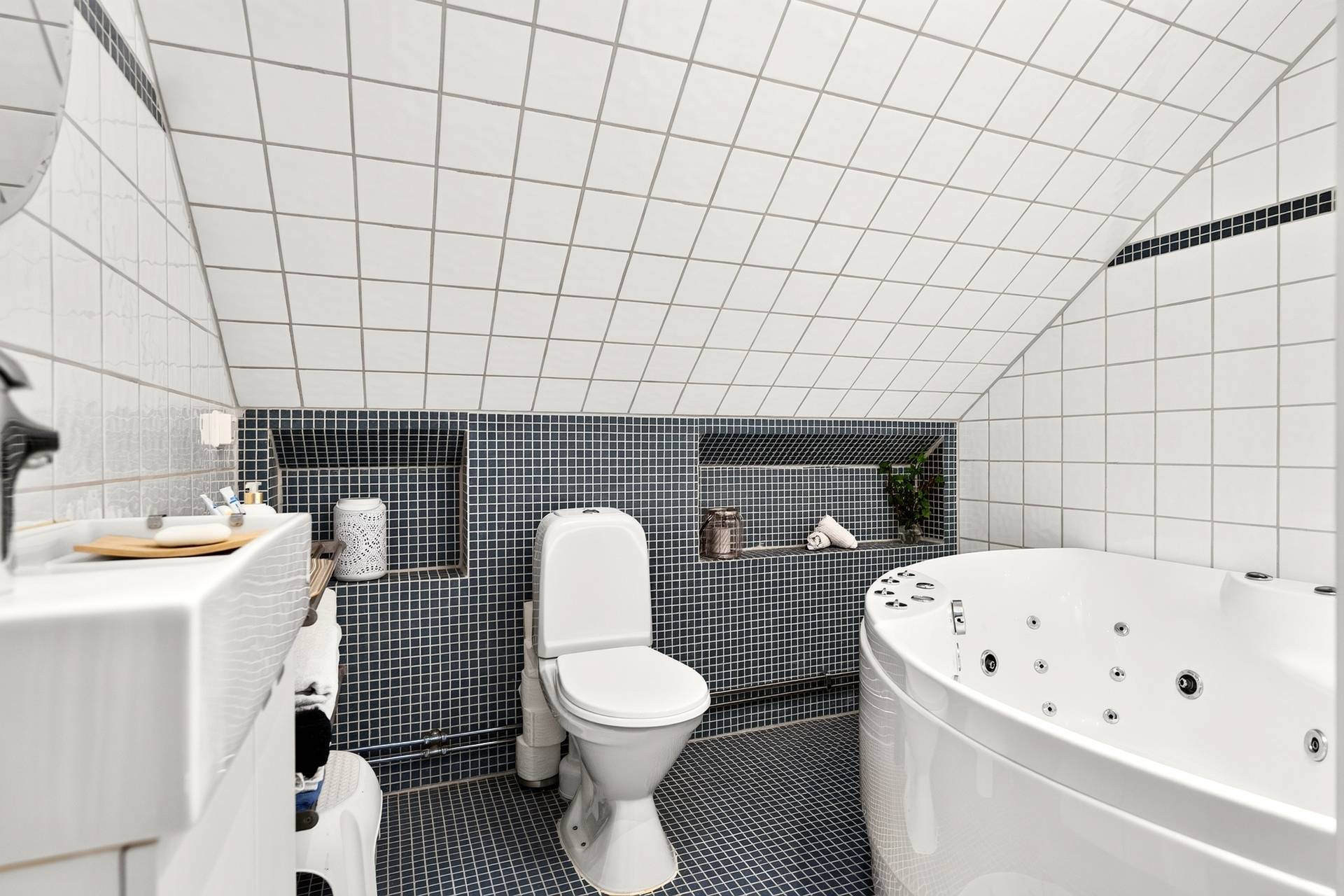 7 rum Villa på Torpkällevägen 30 Alsike Knivsta kommun - bild 36