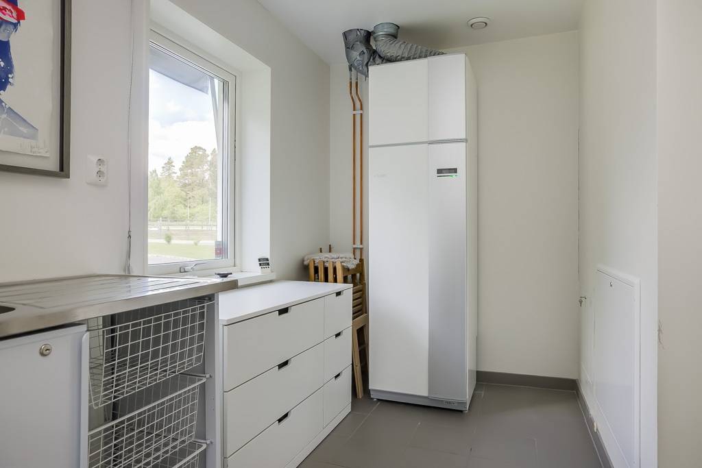 8 rum Gård utan jordbruk på Biskops-Arnövägen 6 Håbo kommun - bild 62