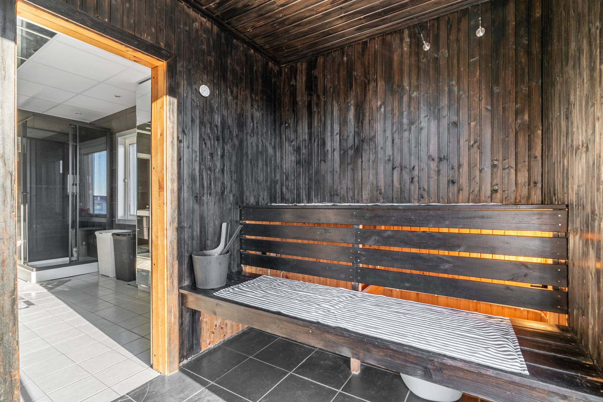 8 rum Villa på Lindbyvägen 8 Centralt Örnsköldsviks kommun - bild 24