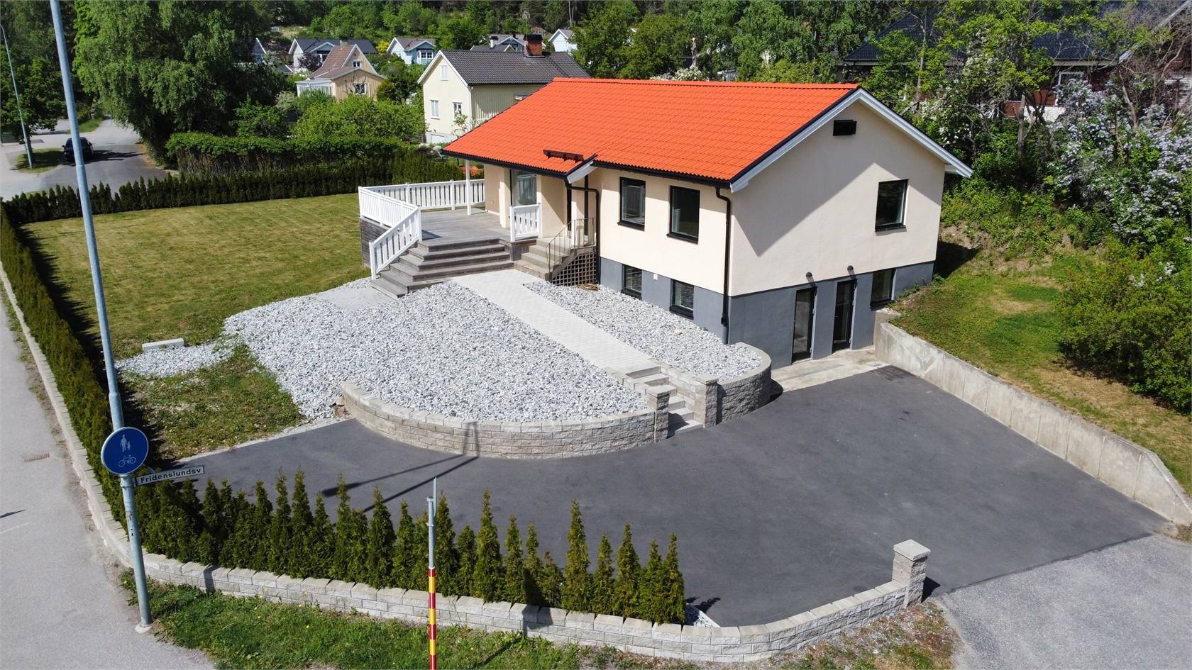 6 rum villa på Fridenslundsvägen 1 Västergård, Södertälje kommun - bild 1