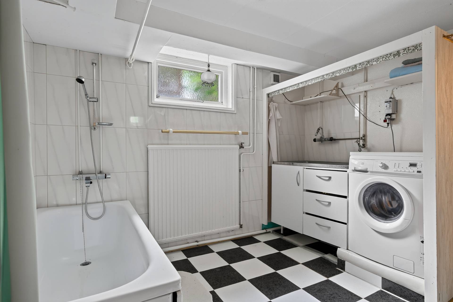 9 rum Villa på Safirvägen 16 Fasseröd Uddevalla kommun - bild 38