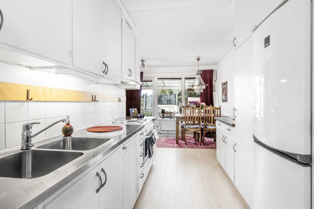4 rum Radhus på Mellanvägen 28B Skogstorp Eskilstuna kommun - bild 10