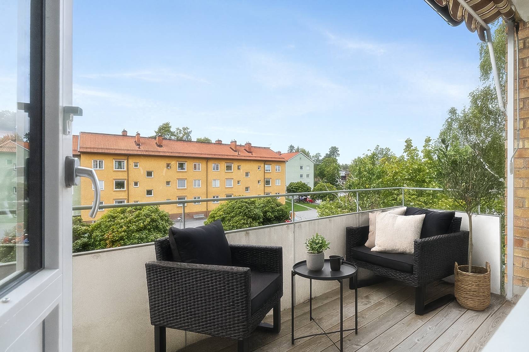 2 rum Lägenhet på Tvärvägen 16 Centrum Vallentuna kommun - bild 2