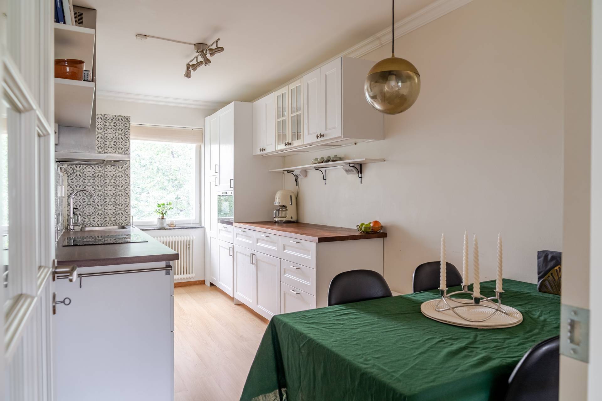 3 rum lägenhet på Lerbäcksgränd 8 Hagsätra, Stockholms kommun - bild 1