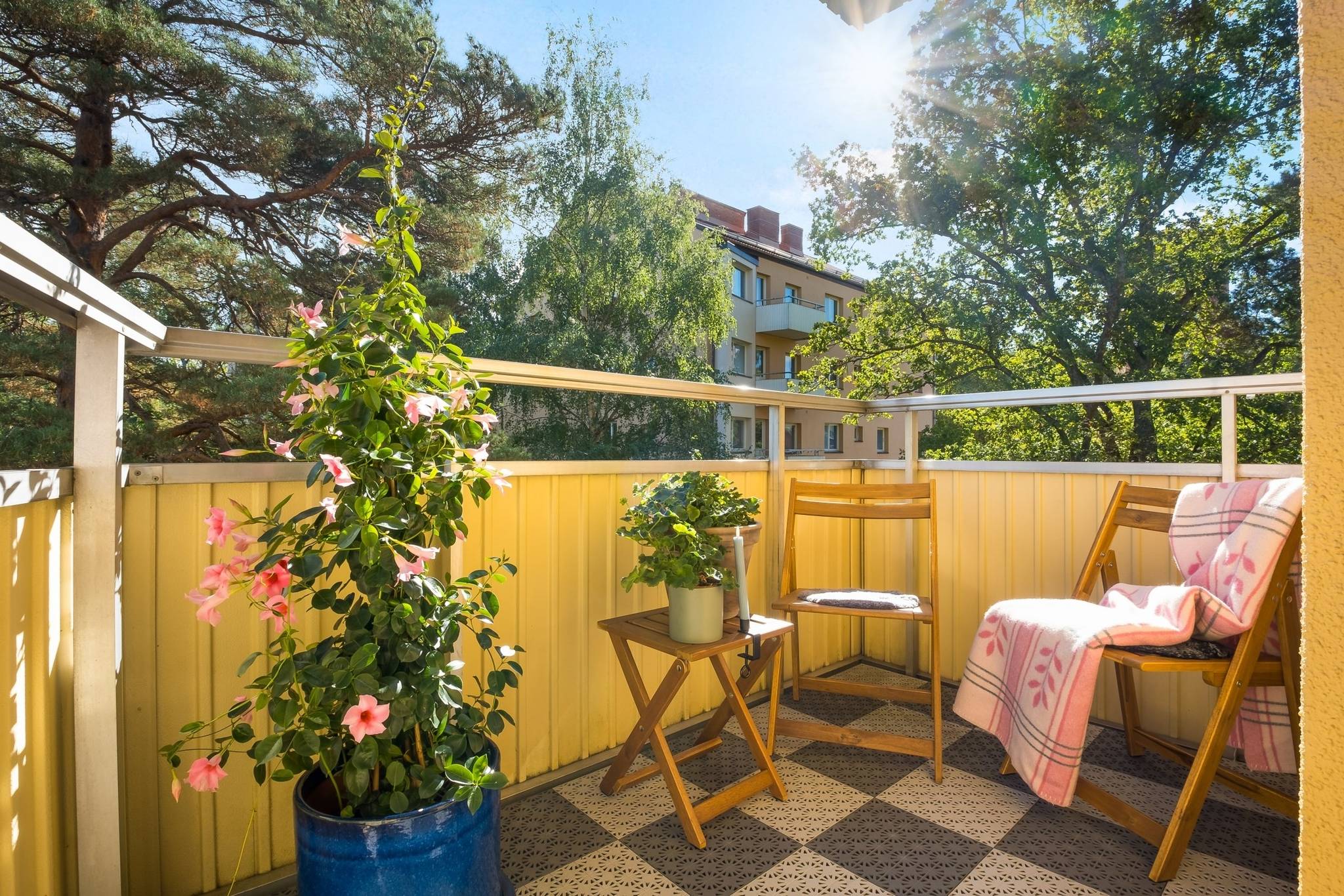 2 rum Lägenhet på Näckrosvägen 28 Råsunda - Näckrosen Solna kommun - bild 2