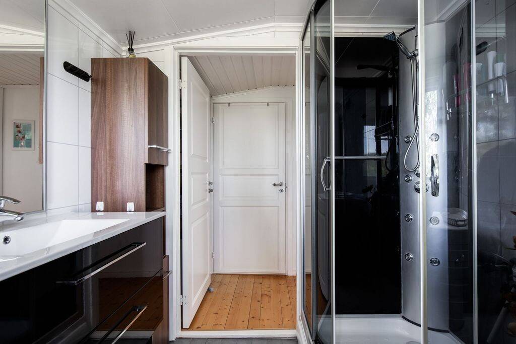 2 rum Villa på Rosensjö 432 Rosensjö Karlskoga kommun - bild 18