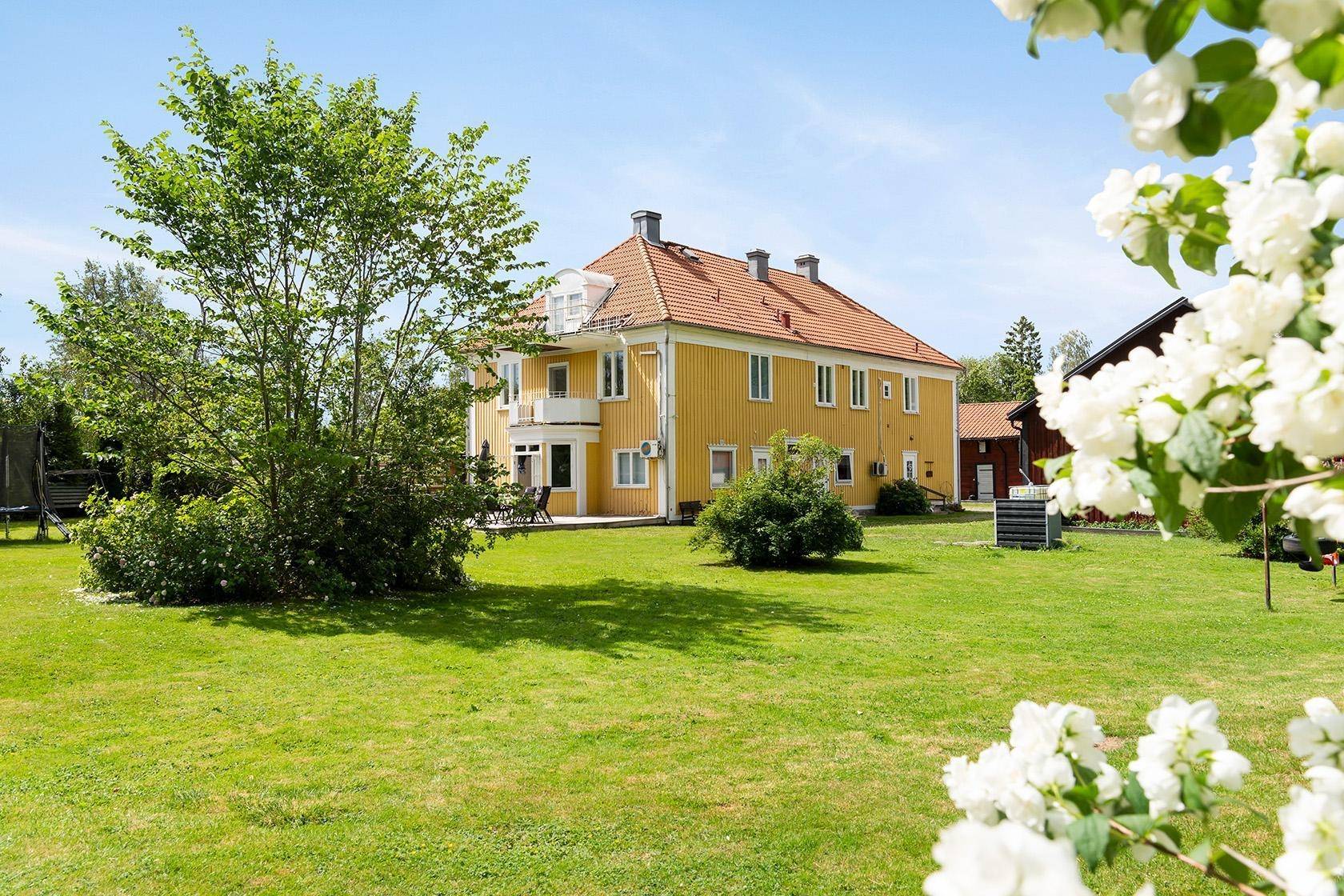 Stjärnhov, Gnesta kommun