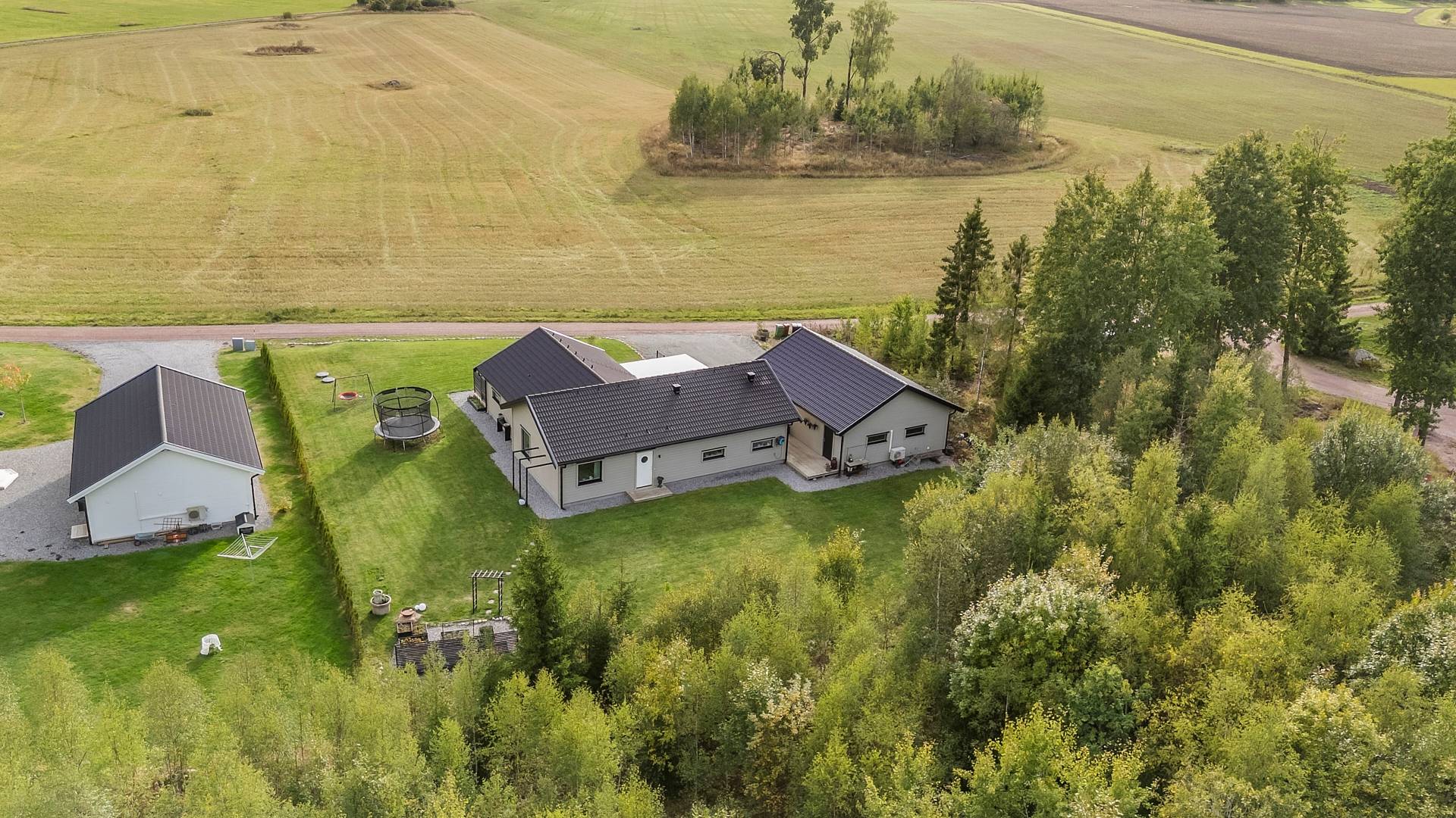 6 rum Villa på Munktorps prästgård 17 Munktorp Köpings kommun - bild 2