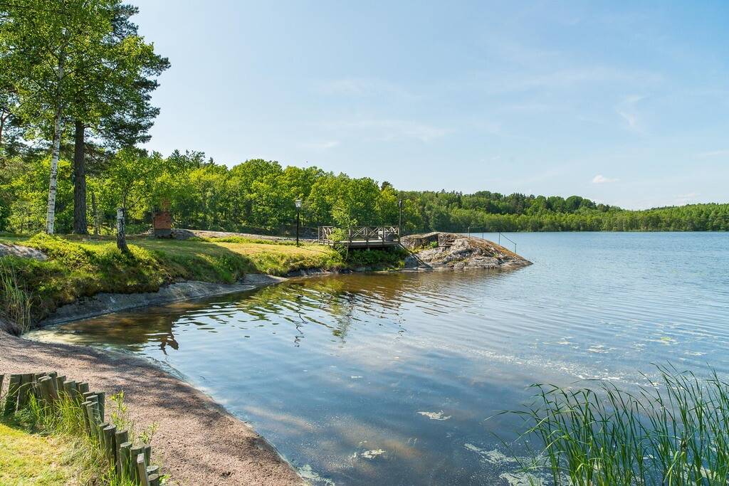 3 rum Vinterbonat fritidshus på Hyltingeö Gölsjövik Lantligt Flens kommun - bild 10
