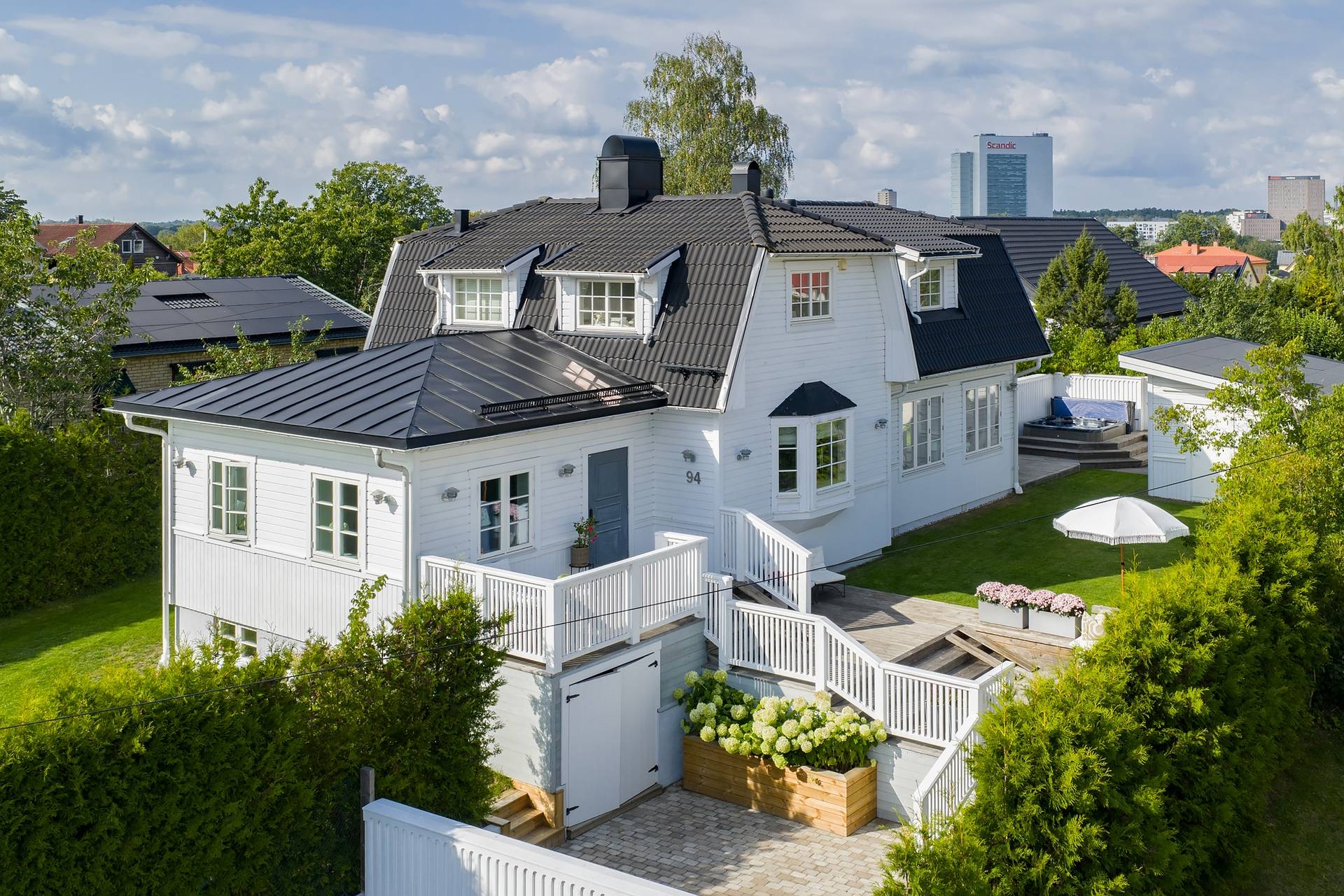 8 rum Villa på Aspövägen 94 Älvsjö - Örby Stockholms kommun - bild 1
