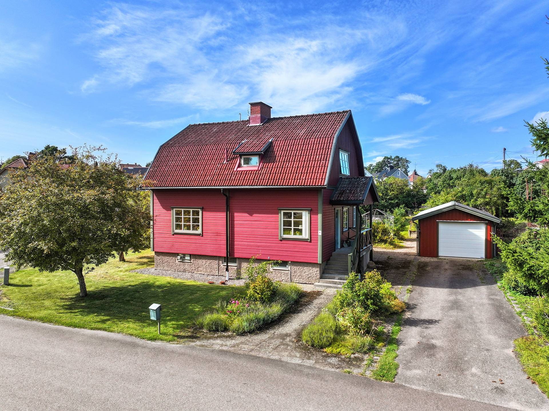 4 rum villa på Stora Ringvägen 9 Centralt, Åmåls kommun - bild 1