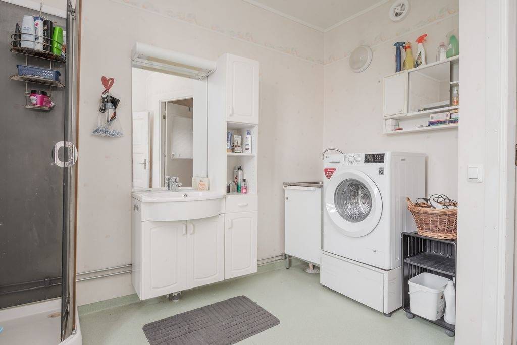 7 rum Villa på Västra Drottningvägen 50 Tidaholms kommun - bild 34