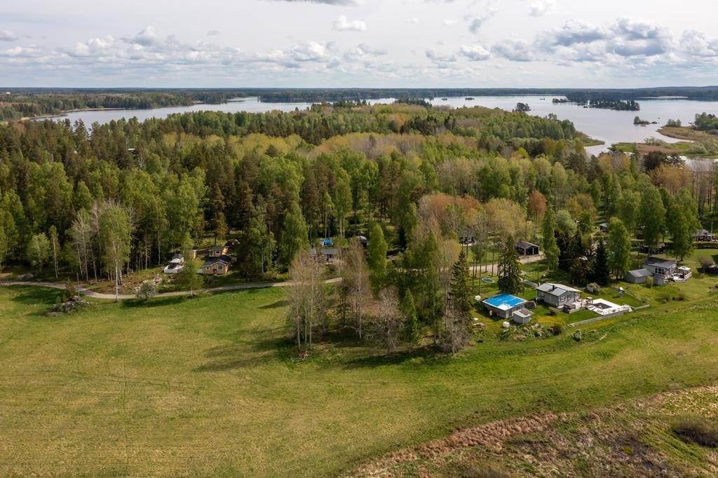 Ervalla, Örebro kommun