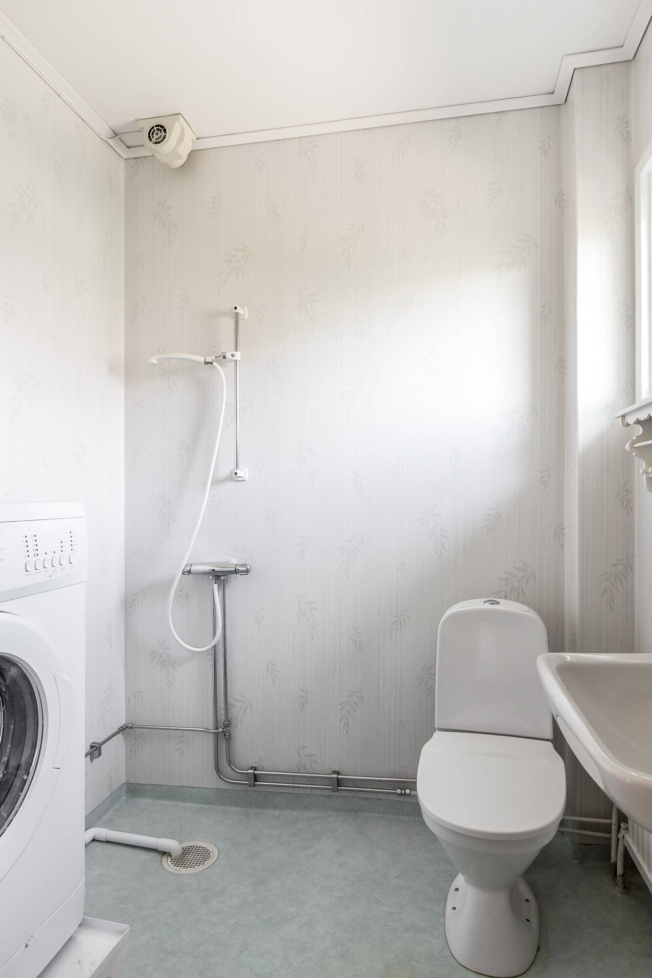 7 rum Villa på Kanalvägen 13 Ljungsbro Linköpings kommun - bild 11