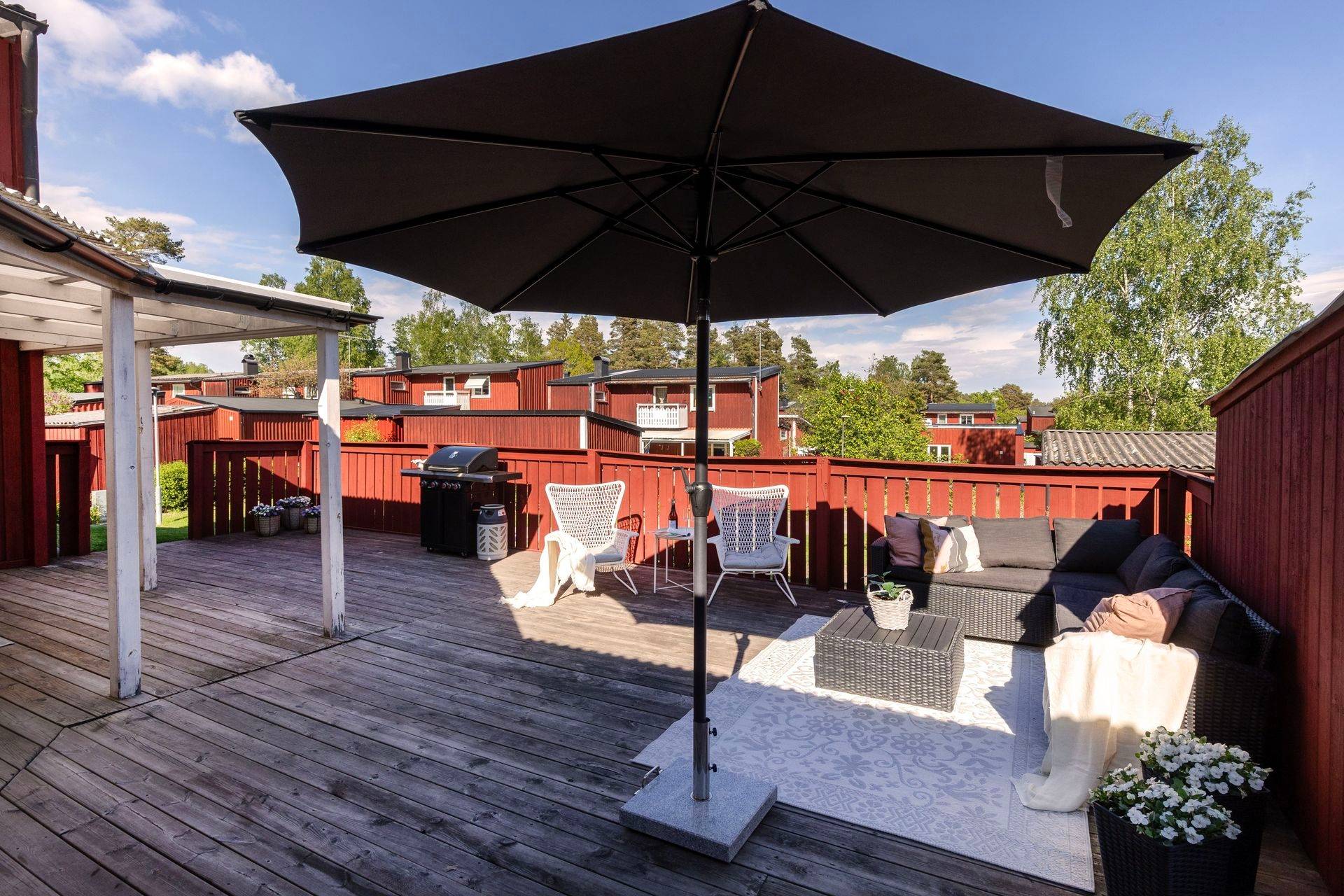 5 rum Radhus på Brunnsvägen 150A Strängnäs Strängnäs kommun - bild 1
