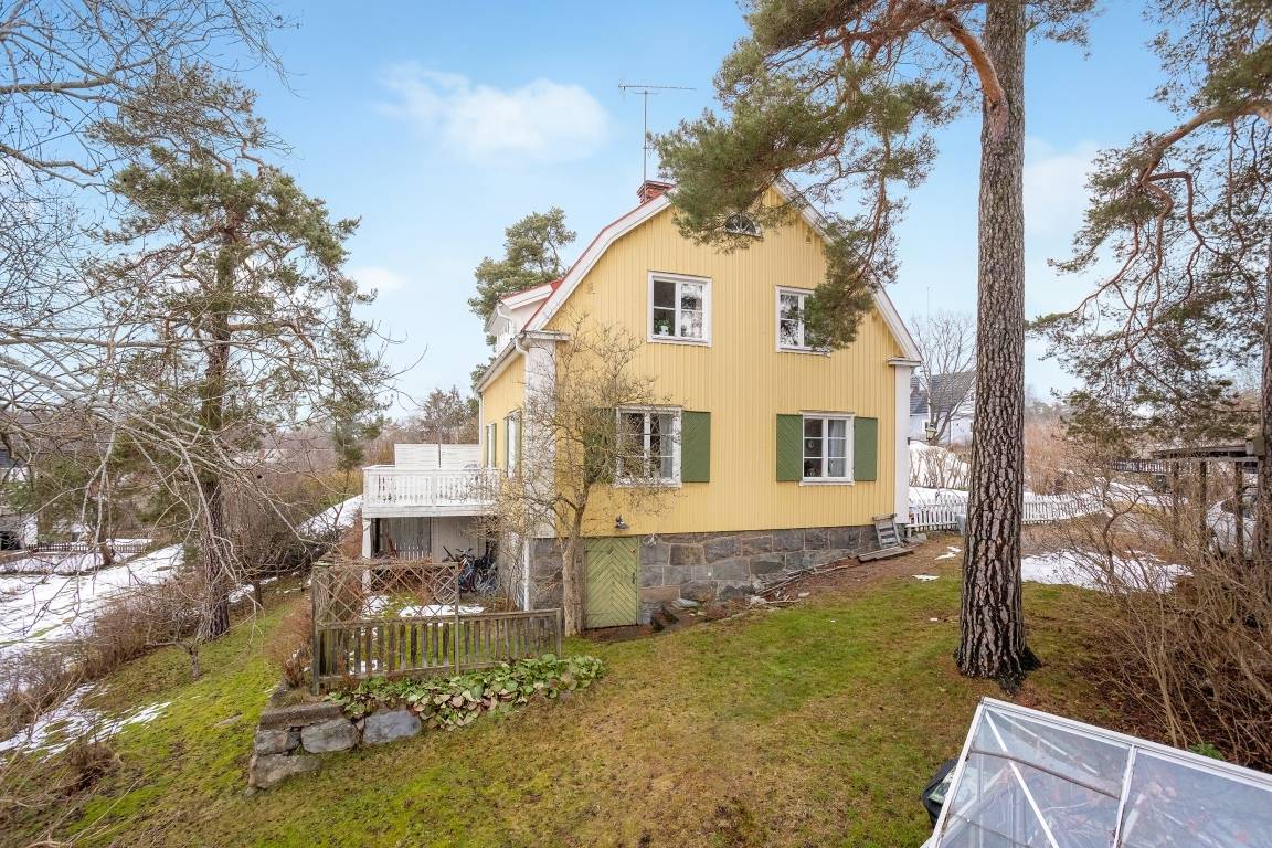 8 rum Villa på Blåeldsvägen 31 Hässelby Norra Villastad Stockholms kommun - bild 3