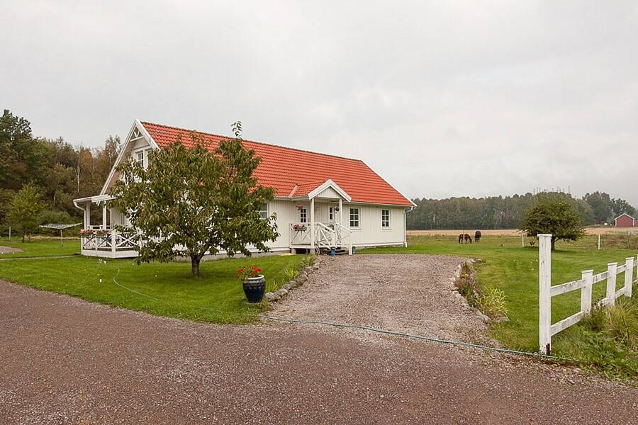 7 rum Gård utan jordbruk på Kartorpsvägen 67 Kartorp Motala kommun - bild 3
