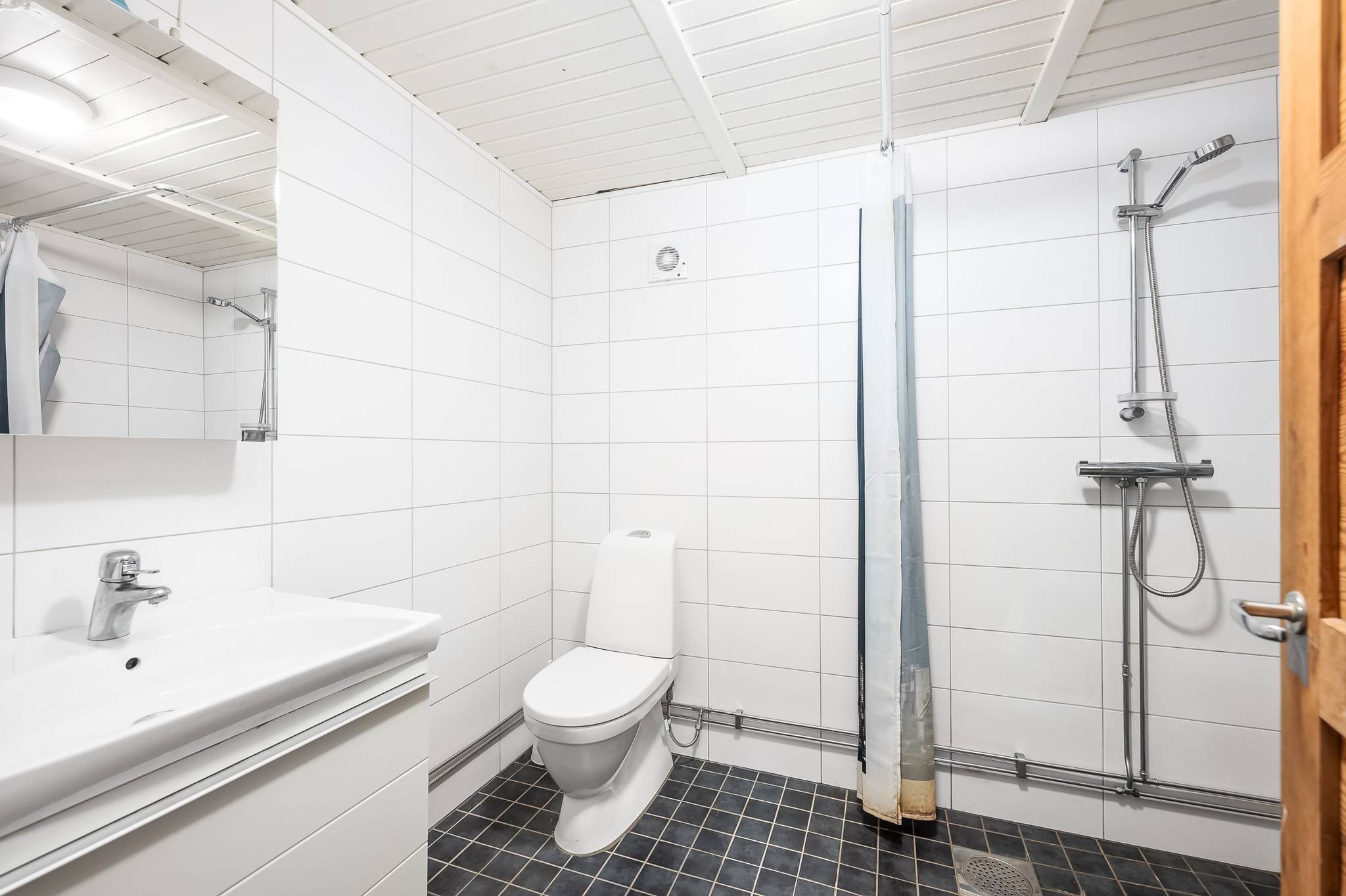 3 rum Villa på Klövstavägen 9 Lidatorp Nynäshamns kommun - bild 25