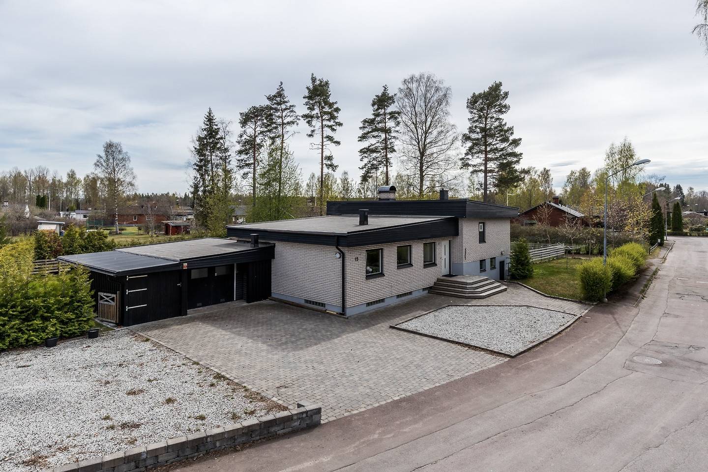 8 rum Villa på Idrottsgatan 15 Kil - Centralt Kils kommun - bild 3