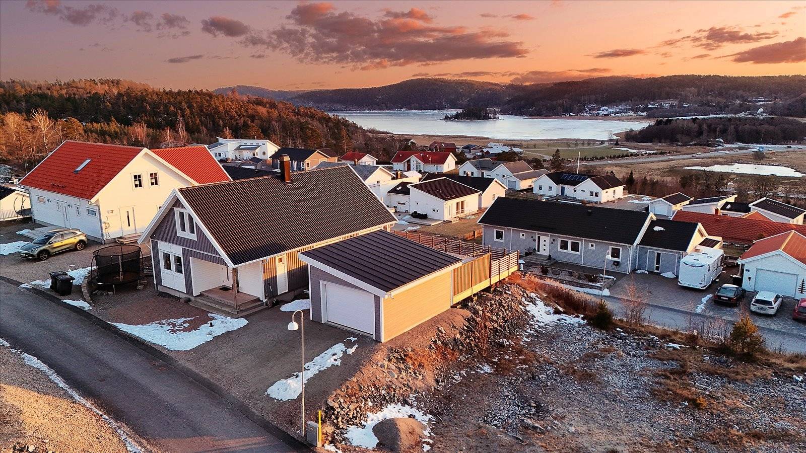 3 rum villa på Björkhallsvägen 6 Furuhall, Uddevalla kommun - bild 1