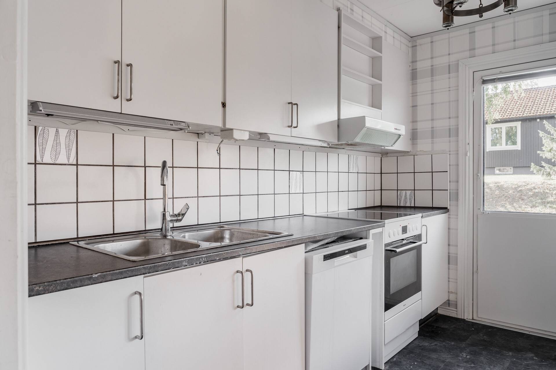 4 rum Villa på Silvii väg 24 Tun Lidköpings kommun - bild 9